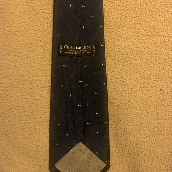 Mens ties and more - Picture 3 of 15